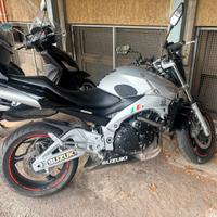 Suzuki gsr 600 2007