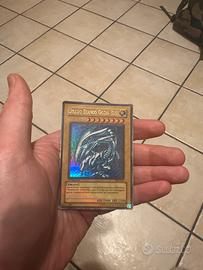 Drago bianco occhi blu carta yu-gi-oh! Rara