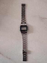 orologio da uomo, marca Casio, batteria nuova 