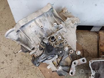 Cambio HYUNDAI IX20 1396cc benzina del 2015