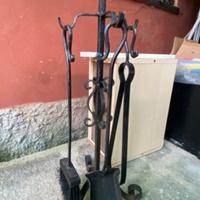 Set pulizia strumenti camino in ferro battuto
