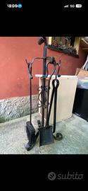 Set pulizia strumenti camino in ferro battuto