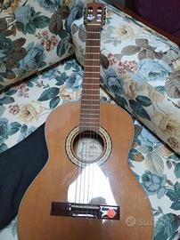 Chitarra classica AMADA