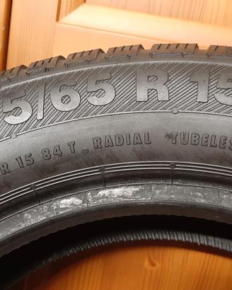 Treno gomme invernali 175/65 R15 T (75%)