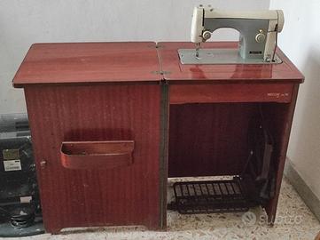 Macchina per cucito NECCHI