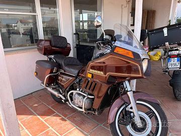 HONDA GOLDWING GL1100 (1981) – UN MITO ISCRITTO AS