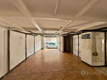 Locale commerciale - Andria
