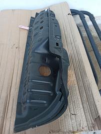  Mitsubishi L200 sede porta faro posteriore dx