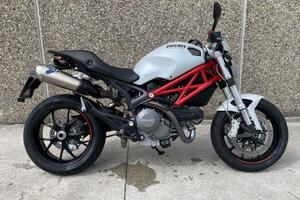 Ducati Monster 796