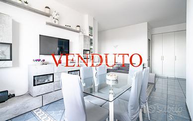Luminosissimo e panoramico 3 locali con solaio