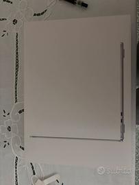 MacBook air 13’’ M4 2025