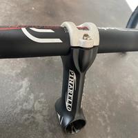 Manubrio deda e pipetta pinarello