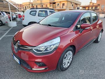 RENAULT Clio Sporter TCe 12V 90 CV Business Unip