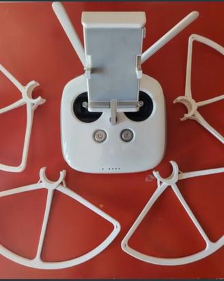 Telecomando DJI Phantom 4 Pro e accessori