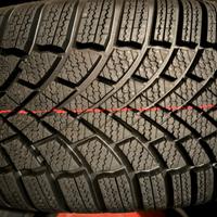 Pneumatici invernali 215/60 R16 nuovi