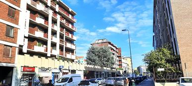 NEGOZIO A MILANO