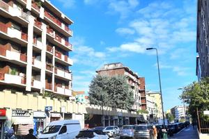 NEGOZIO A MILANO