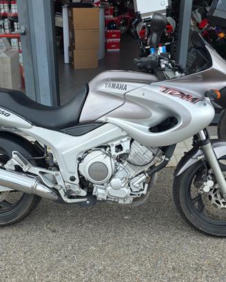 Yamaha TDM 850