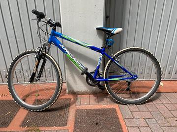 Mountain bike Shark jumpertrek