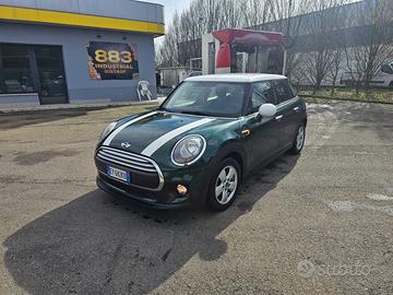 Mini Cooper D 5 Porte