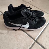 scarpe chiodate per atletica 
