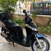 Honda SH300I