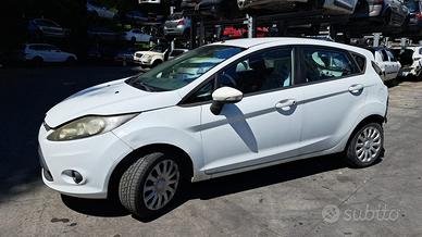 FORD FIESTA  2010 SOLO PER RICAMBI