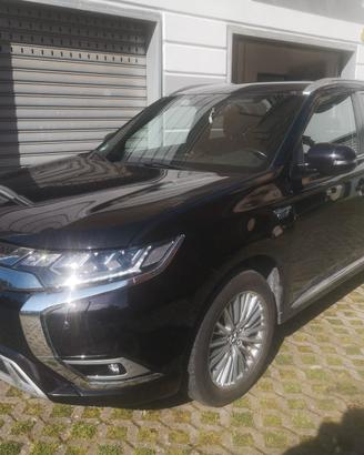 Mitsubishi Outlander diamond PHEW plugin 4WD