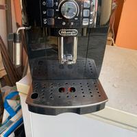 Macchina caffè De Longhi magnifica s