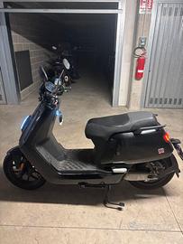 SCOOTER ELETTRICO NIU