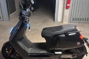 SCOOTER ELETTRICO NIU
