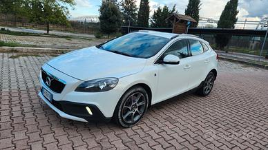 Volvo V40 Cross Country 2.0 TD 120cv Country D2