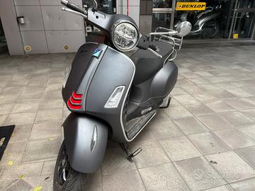 Vespa GTS 300 Super Sport 07/2021
