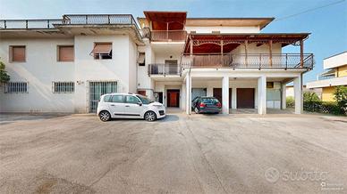 Osimo Stazione - Ampio appartamento con TERRAZZO