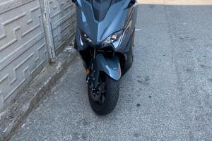 TMAX TECH-MAX 560 2021  - 10.000 KM - AKRAPOVIC