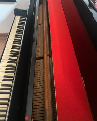 Pianoforte verticale Agust Forster lucido nero