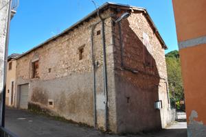 Casa bilocale con rustico e giardino