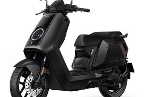 SCOOTER ELETTRICO NIU NQIX 300 Come Nuovo