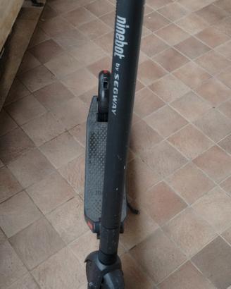 Monopattino Segway Ninebot Es2-Es4