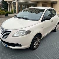 Lancia Ypsilon 1.2 69 CV 5 porte Silver Imm. 07/20