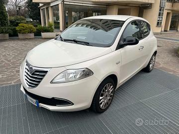 Lancia Ypsilon 1.2 69 CV 5 porte Silver Imm. 07/20