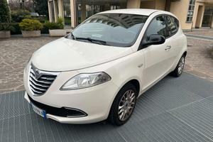 Lancia Ypsilon 1.2 69 CV 5 porte Silver Imm. 07/20