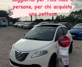 Lancia Ypsilon 1.2 69 CV Elefantino rosa tetto apr