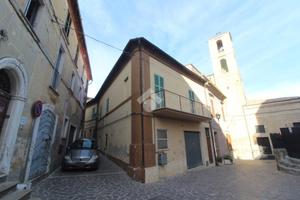 4 LOCALI A PIANELLA