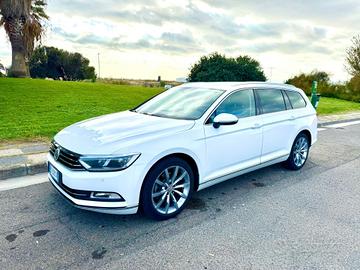 VOLKSWAGEN PASSAT SW-GANCIO TRAINO-Anche Permuta