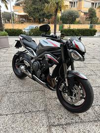Triumph Street Triple 765 RS