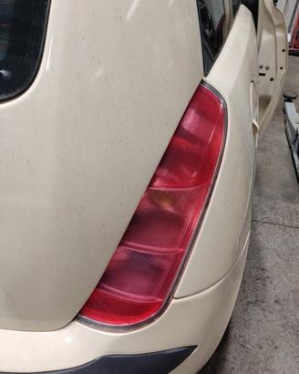 Fanale posteriore destro LANCIA YPSILON del 2006