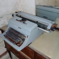 Macchina da Scrivere Olivetti linea 88 fineAnni 60