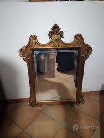 specchio a foglia d'oro