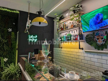 Pub-fastfood-cocktailbar-bar